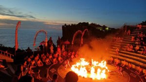 1. 🛕 ULUWATU TEMPLE (PURA LUHUR ULUWATU) 📍 Kabupaten Badung, Pecatu8-1600x900