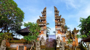 11. 🛕 Rambut Siwi Temple 📍 Kabupaten Jembrana 4-1600x900