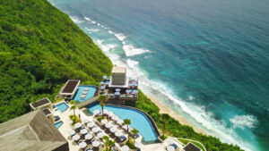 12. 🏖️ SAVAYA BALI (OMNIA DAYCLUB) 📍 Kabupaten Badung, Uluwatu 4-1600x900