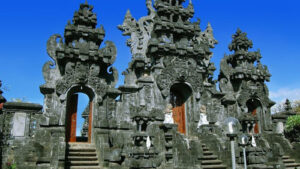 17. 🐒 Temple of Pulaki (Pura Pulaki) 📍 Kabupaten Buleleng 2-1600x900
