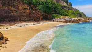 2. 🏖️ MELASTI BEACH 📍 Kabupaten Badung 1-1600x900