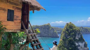 7. 🌳 RUMAH POHON MOLENTENG (TREE HOUSE) 📍 Kabupaten Klungkung, Nusa Penida 1-1600x900