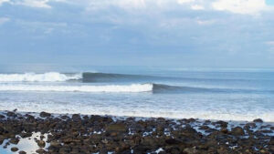 8. 🏄 Medewi Beach 📍 Kabupaten Jembrana 2-1600x900