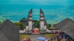 Untitled-1_0004_lempuyang3