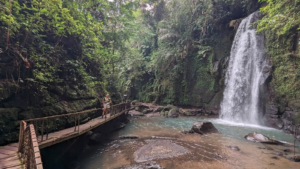 air terjun ulun petanu 1600x900 (2)